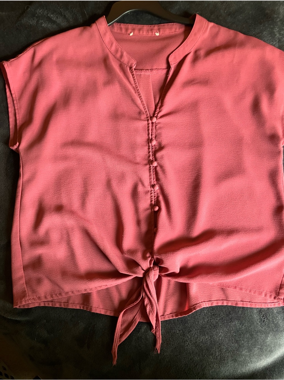 Sleeveless Coral Button-Front Blouse w Tie Front Detail